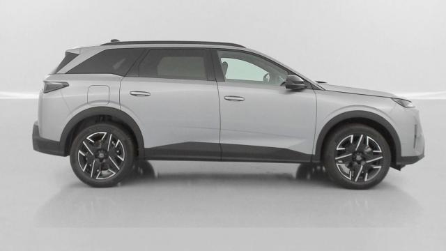 Peugeot 5008 image 2