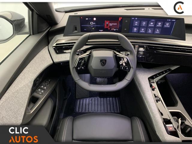 Peugeot 5008 image 1
