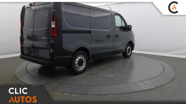 Renault Trafic image 2