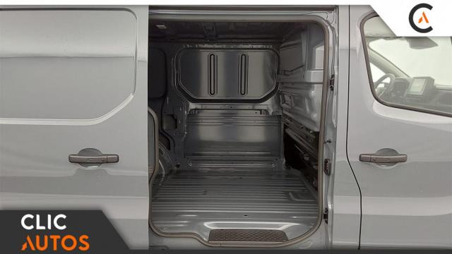 Renault Trafic image 8