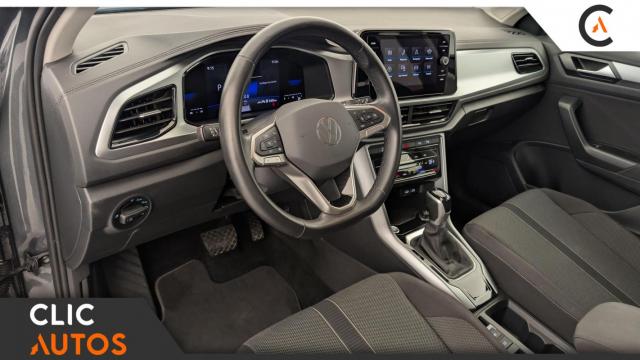 Volkswagen T-Roc image 7