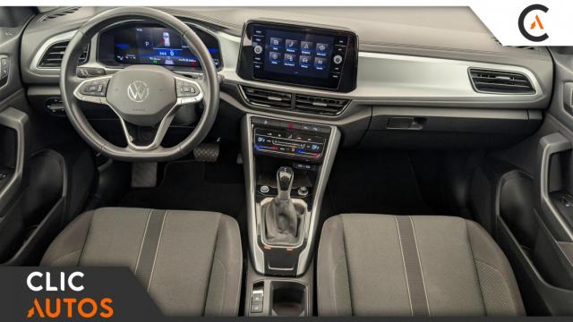 Volkswagen T-Roc image 2