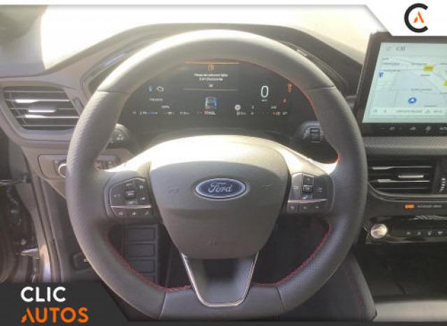 Ford Kuga image 7