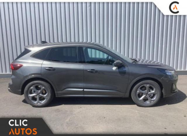 Ford Kuga image 3