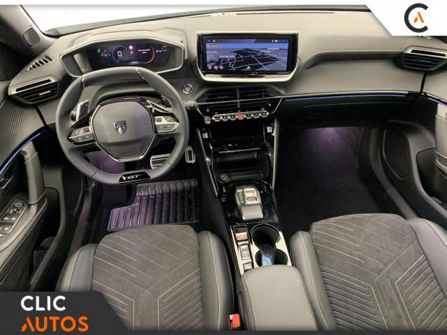 Peugeot 2008 image 8