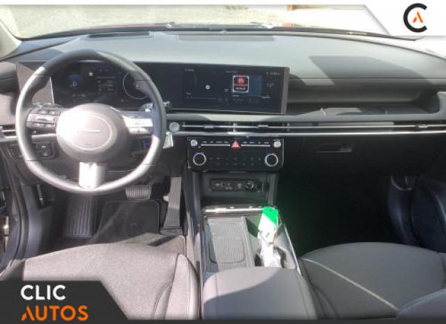 Hyundai Tucson image 8