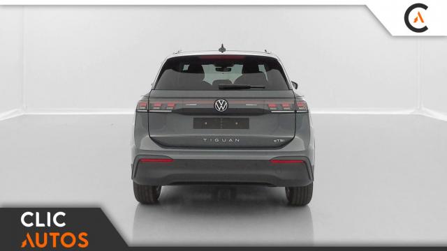 Volkswagen Tiguan image 8