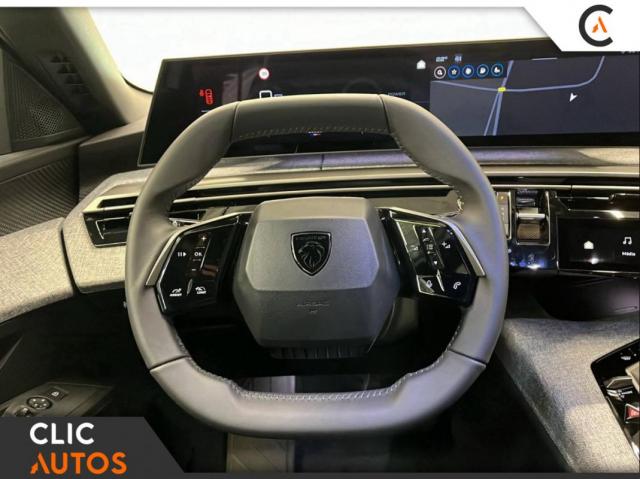 Peugeot 3008 image 2