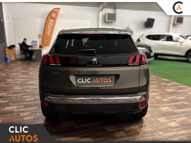 Peugeot 3008 image 1
