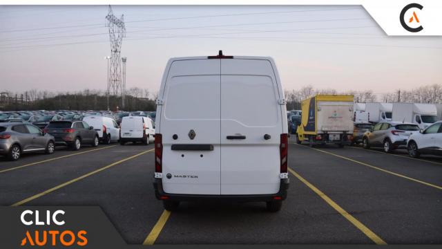 Renault Master image 7