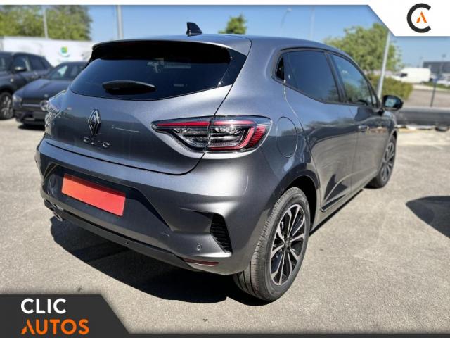 Renault Clio image 1