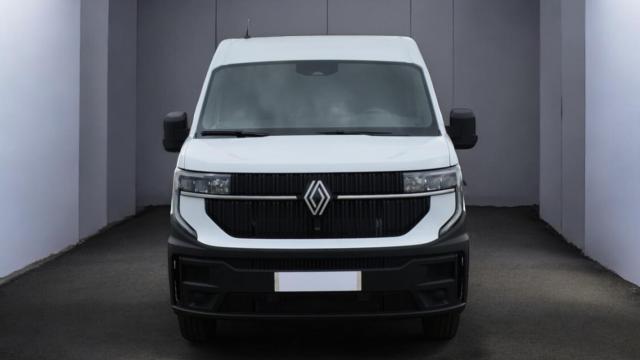 Renault Master image 1