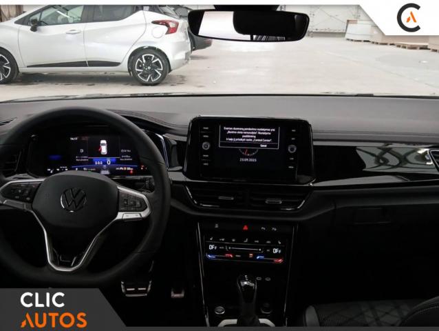 Volkswagen T-Roc image 7