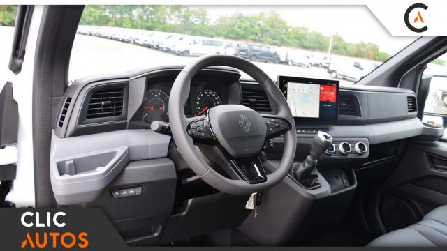 Renault Master image 1