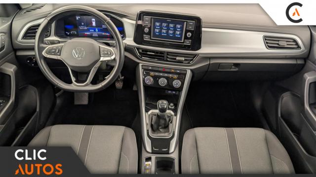 Volkswagen T-Roc image 9