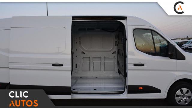 Renault Master image 4