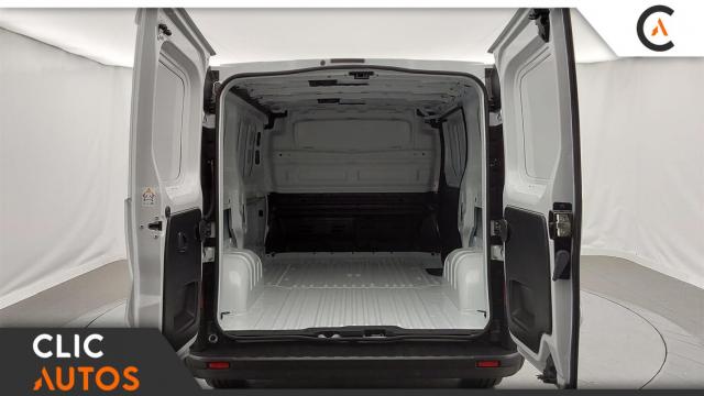 Renault Trafic image 2