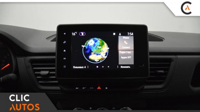 Renault Trafic image 9