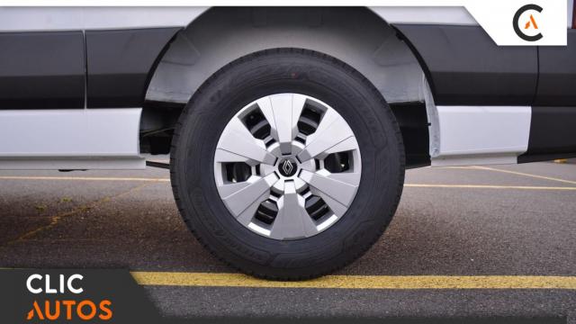 Renault Master image 8