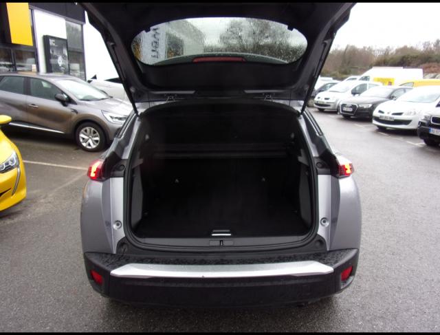 Peugeot 2008 image 2