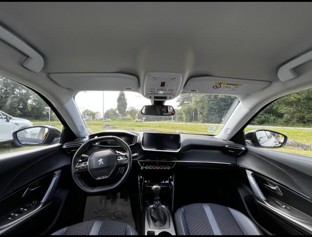 Peugeot 2008 image 3