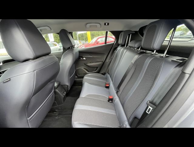 Peugeot 2008 image 1