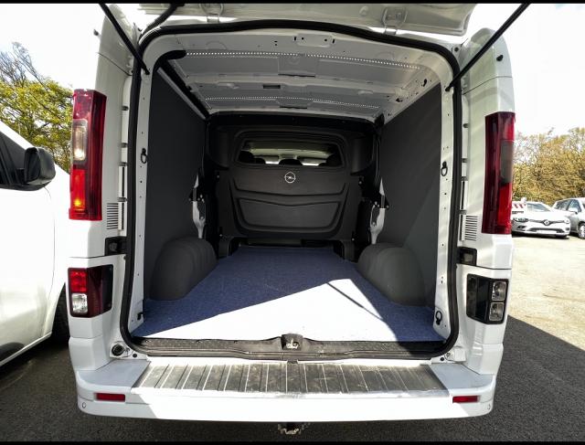 Opel Vivaro image 2