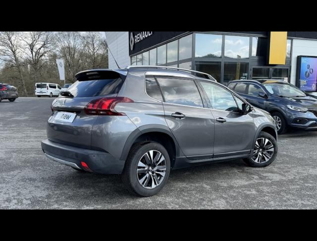 Peugeot 2008 image 2