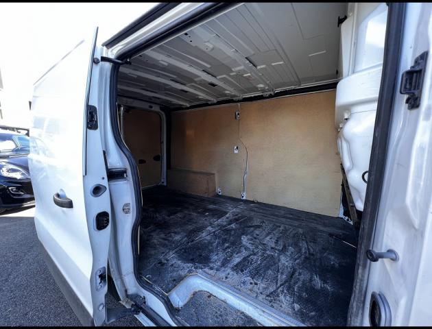 Renault Trafic image 3