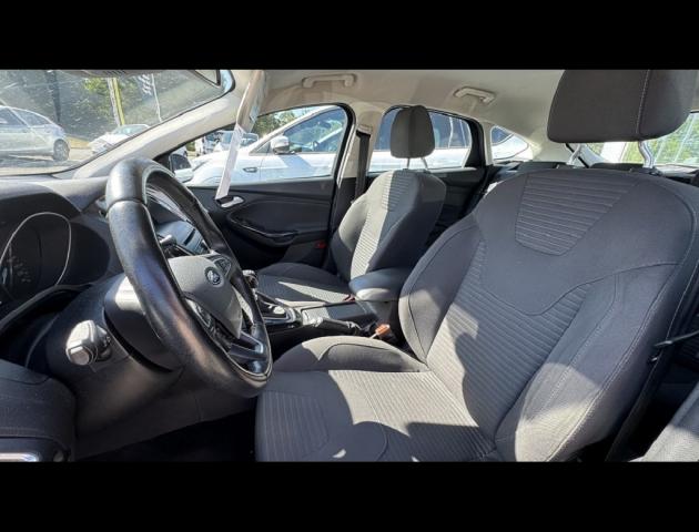 Ford Focus image 4