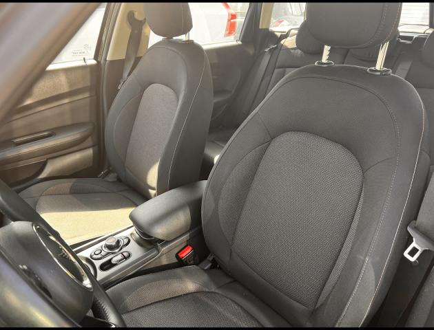 Mini Clubman image 1