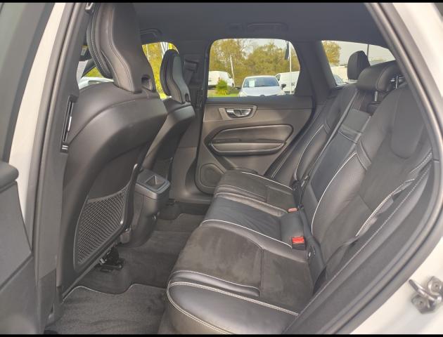 Volvo Xc60 image 2