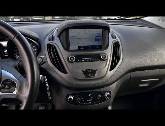 Ford Transit Courier image 2