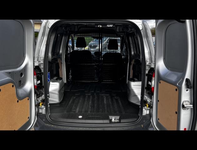 Ford Transit Courier image 1