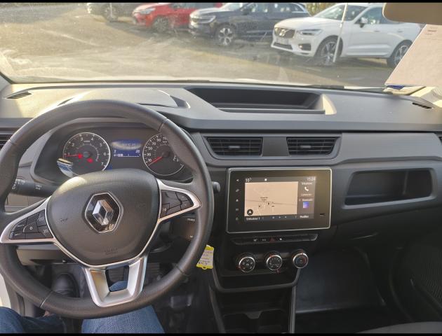 Renault Express Van image 2