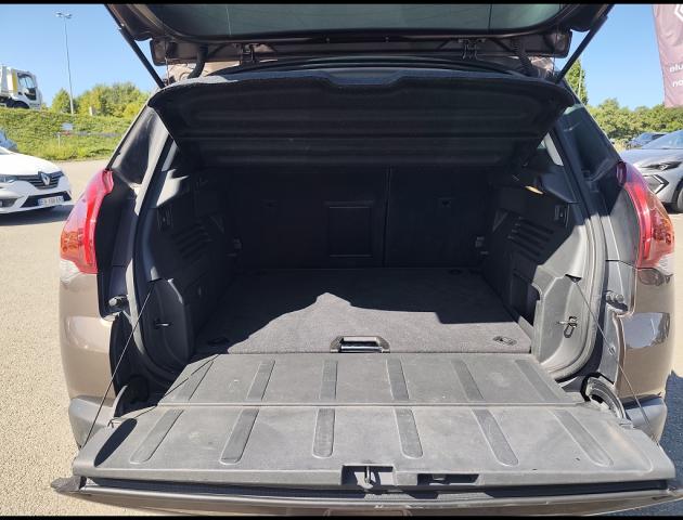 Peugeot 3008 image 3