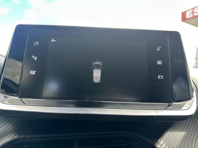 Peugeot 208 image 2