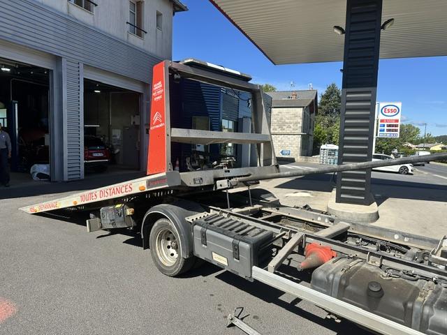 Nissan Cabstar image 2