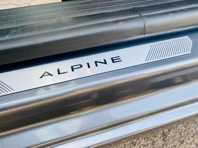 Alpine image 1