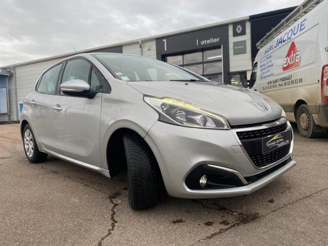 Peugeot 208 image 5