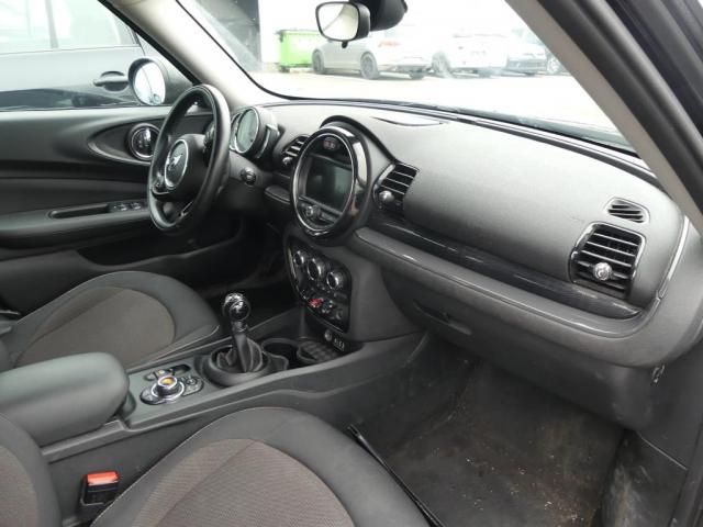 Mini Clubman image 3