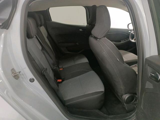 Renault Clio image 8