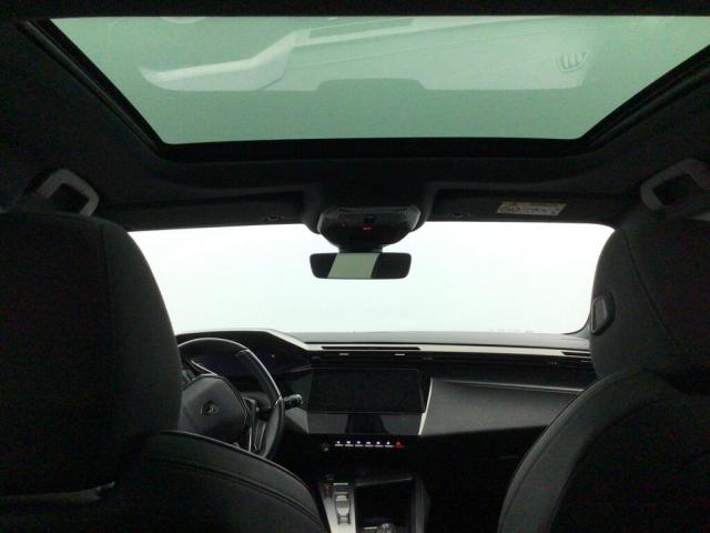 Peugeot 308 image 2