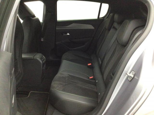 Peugeot 308 image 1