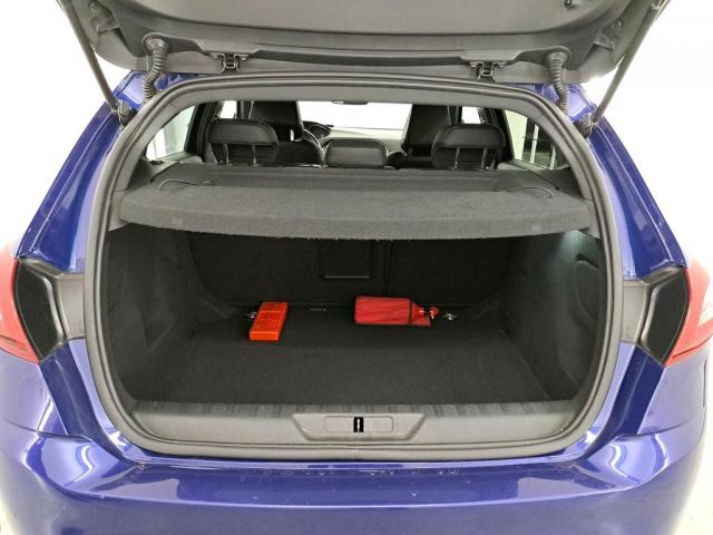 Peugeot 308 image 3