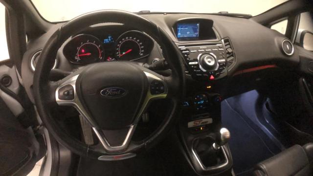 Ford Fiesta image 4