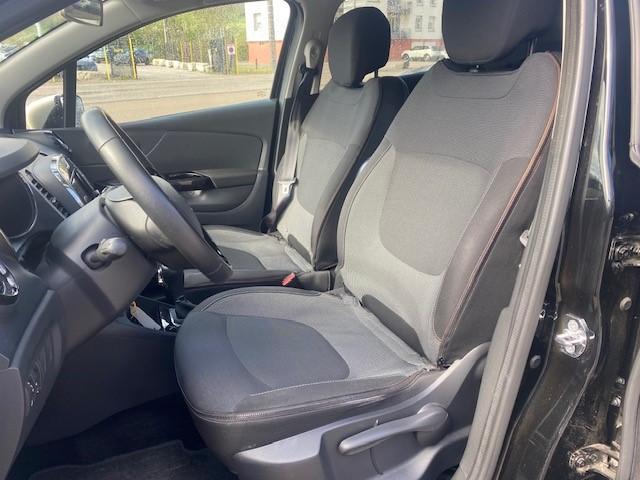 Renault Captur image 8