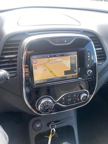 Renault Captur image 2