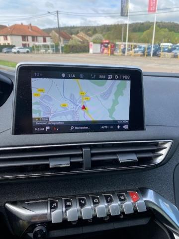 Peugeot 3008 image 8