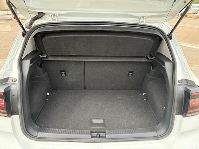 Volkswagen T-Cross image 1